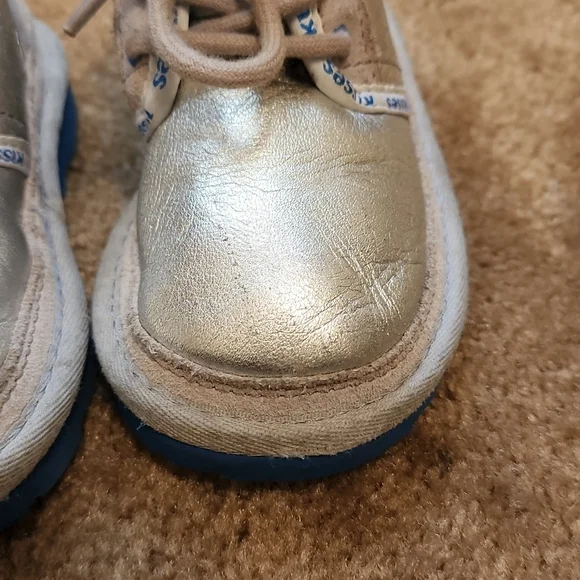 UGG Kids Kisses Neumel Zipper Boots - Picture 4 of 12